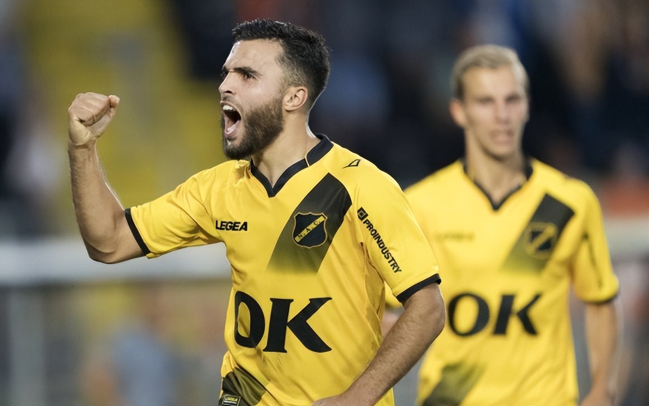 荷甲赛程吃紧，马赛清晨门线救险，信心回归，更衣室氛围转暖的简单介绍